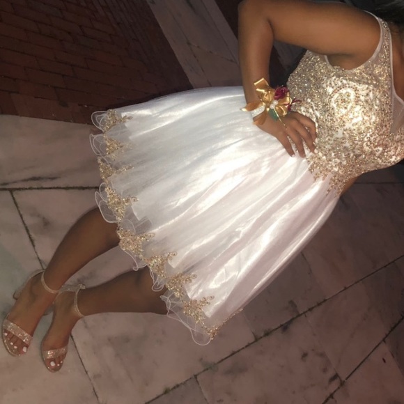 fiesta fashion 10148 short white and gold embroidered short dress - Picture 1 of 6